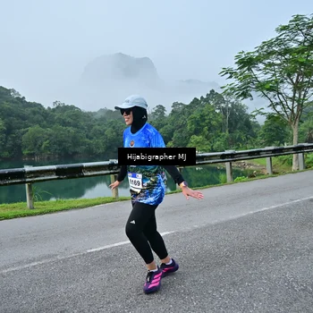 Runner Photo 7610903