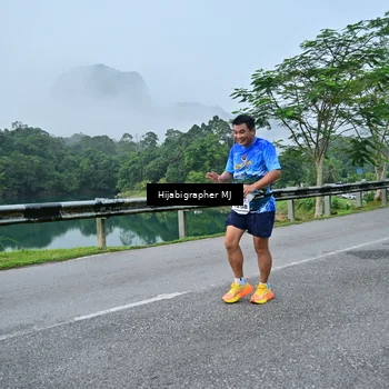 Runner Photo 7610909