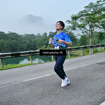 Runner Photo 7610918