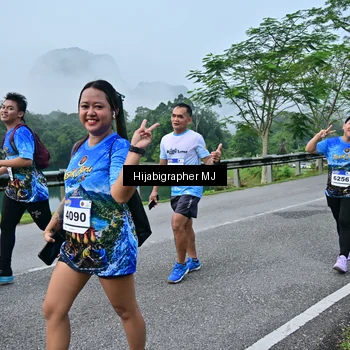 Runner Photo 7610928