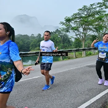 Runner Photo 7610930