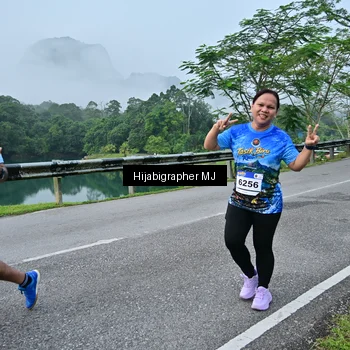 Runner Photo 7610933
