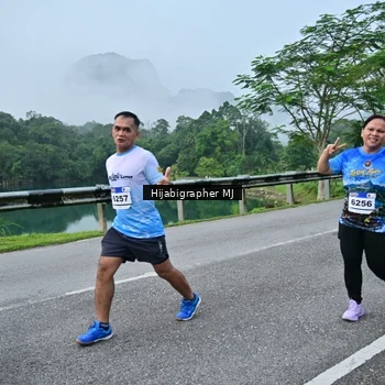 Runner Photo 7610943