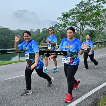 Runner Photo 7610950