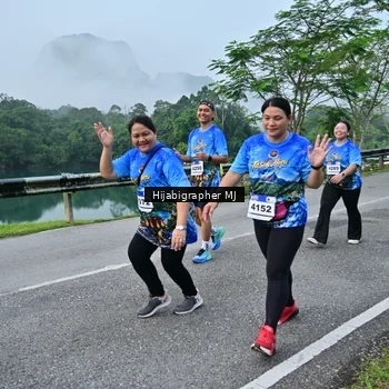 Runner Photo 7610953