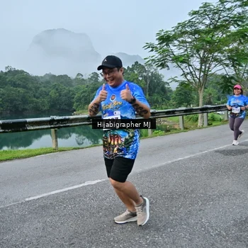 Runner Photo 7611004
