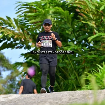 Runner Photo 7611051