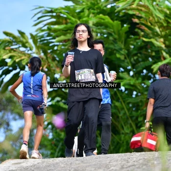 Runner Photo 7611059