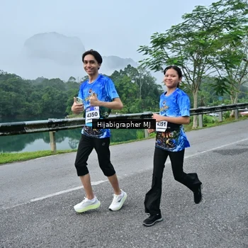Runner Photo 7611060