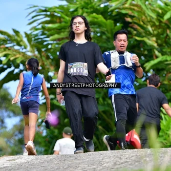 Runner Photo 7611065