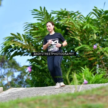 Runner Photo 7611071