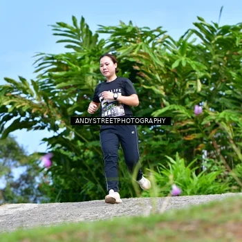 Runner Photo 7611072