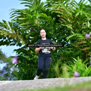 Runner Photo 7611097