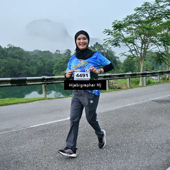 Runner Photo 7611102