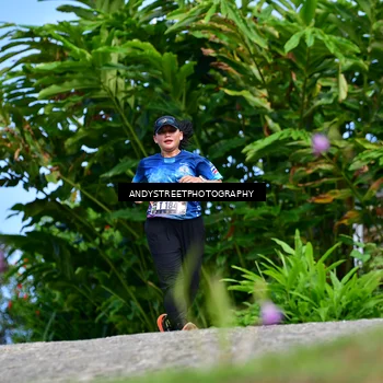Runner Photo 7611105