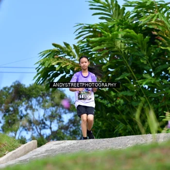Runner Photo 7611136