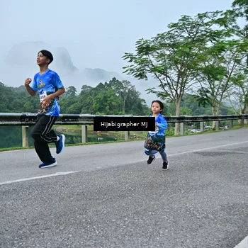 Runner Photo 7611157