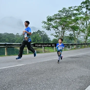 Runner Photo 7611160