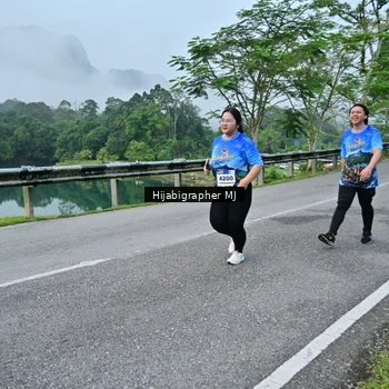 Runner Photo 7611176