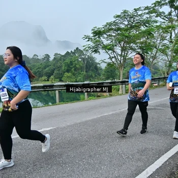Runner Photo 7611190