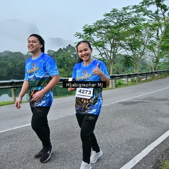 Runner Photo 7611191