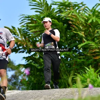 Runner Photo 7611204