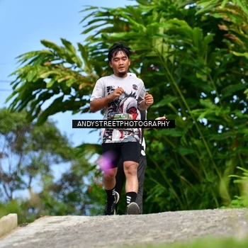 Runner Photo 7611211