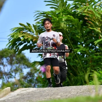 Runner Photo 7611213