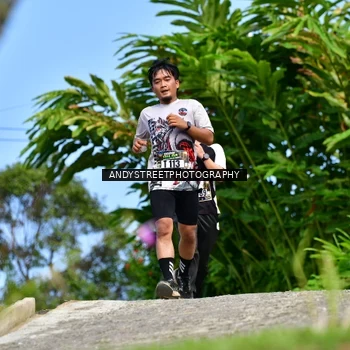 Runner Photo 7611214
