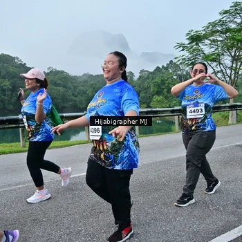 Runner Photo 7611260