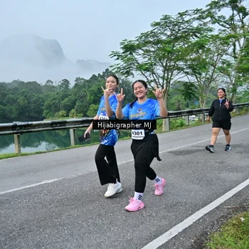 Runner Photo 7611284