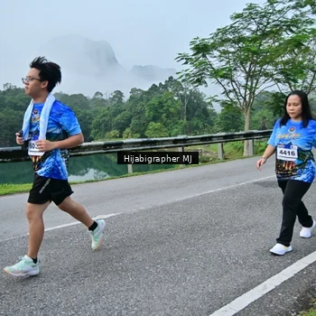 Runner Photo 7611285