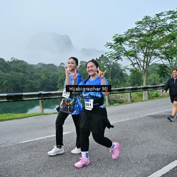 Runner Photo 7611287