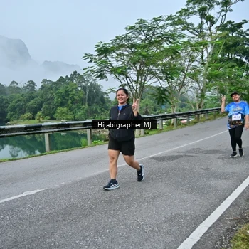 Runner Photo 7611289