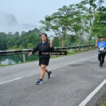 Runner Photo 7611302