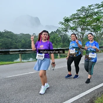 Runner Photo 7611314