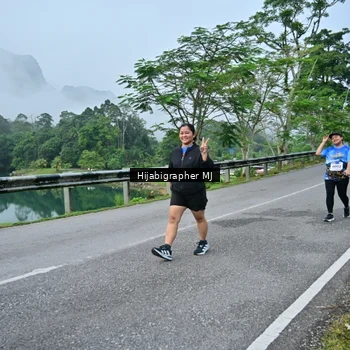 Runner Photo 7611321