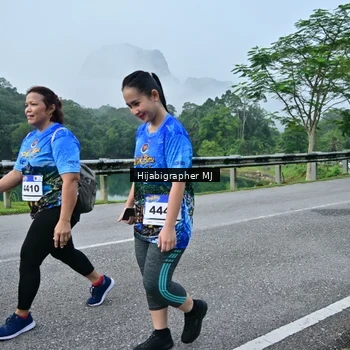 Runner Photo 7611323