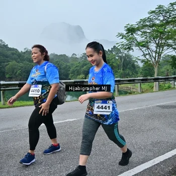 Runner Photo 7611360