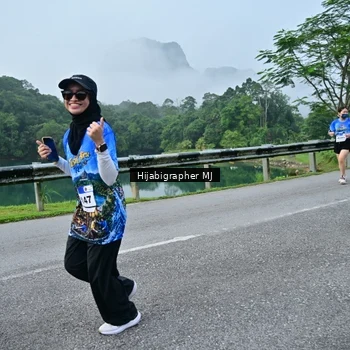 Runner Photo 7611410