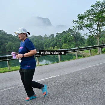 Runner Photo 7611417