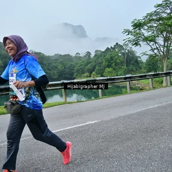 Runner Photo 7611424