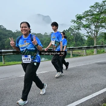 Runner Photo 7611444