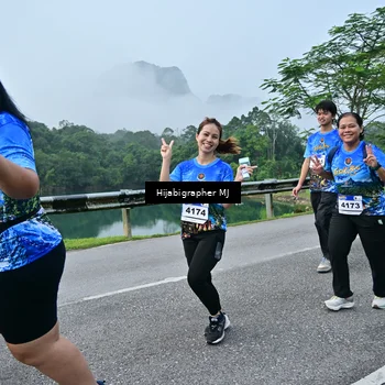 Runner Photo 7611472