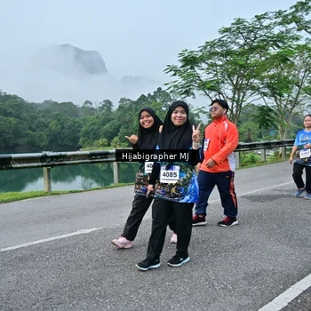Runner Photo 7611473