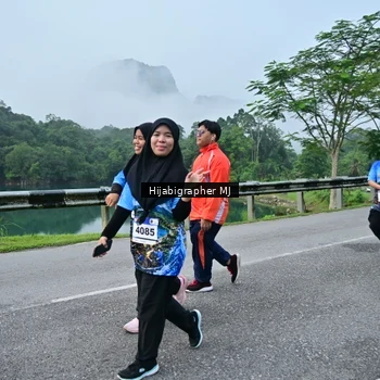 Runner Photo 7611478