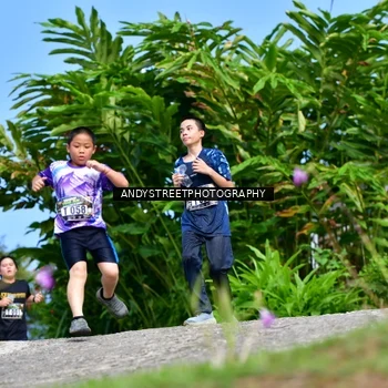 Runner Photo 7611536