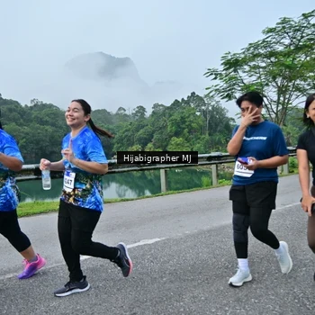 Runner Photo 7611651