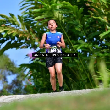 Runner Photo 7611685