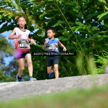 Runner Photo 7611710